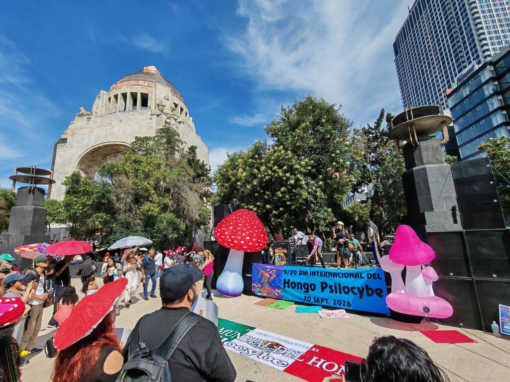 Boletín Thulio: Pulso Global de la marihuana: La Marcha por la Psilocibina en México y la Batalla por los Derechos Laborales en EE. UU. (Edición 21 - 25 de Septiembre, 2026)